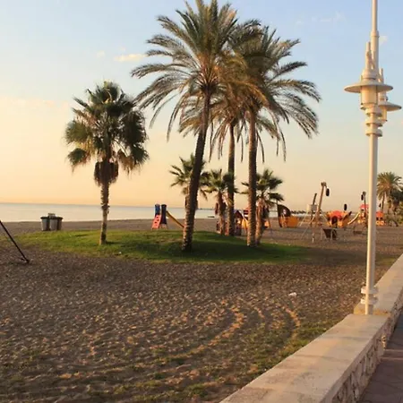 Chalet En Primera Linea De Playa Apartment Malaga